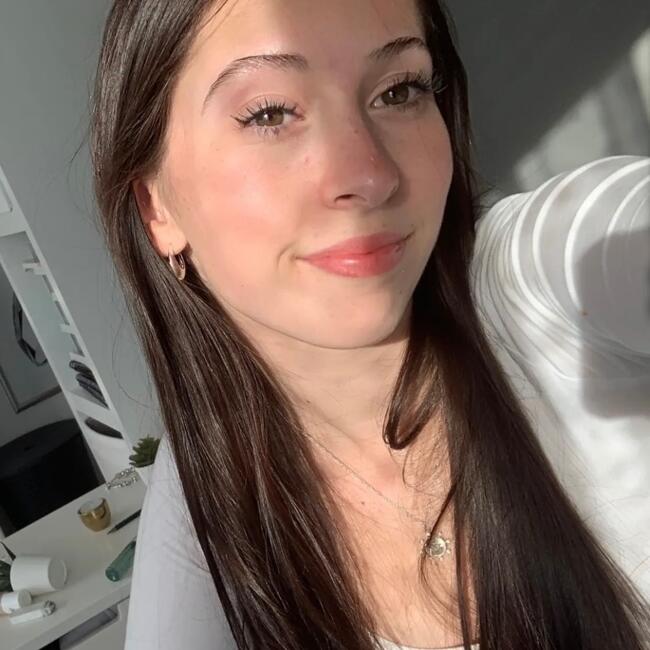 Babysitter in Graz: Allegra