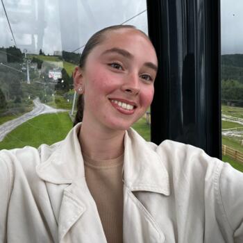 Babysitter in Ben Zakai: מיכל