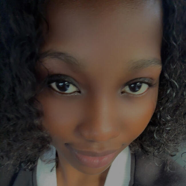 Babysitter in Larnaca: Lina