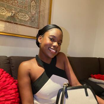 Babysitter in Leesburg: Kaylinn