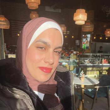 Babysitter in Sant Boi de Llobregat: Yasmina