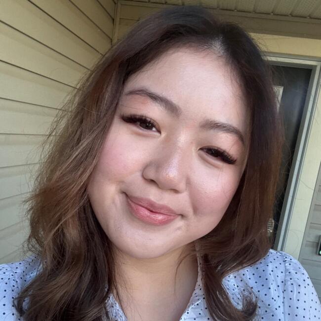 Babysitter in Chestermere: Christina