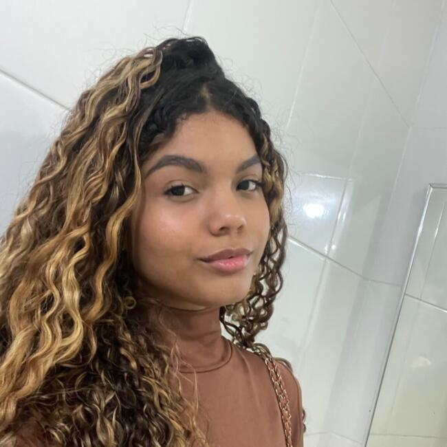 Babysitter in Ipatinga: Gabriela