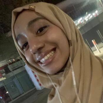Babysitter in London: Zahra