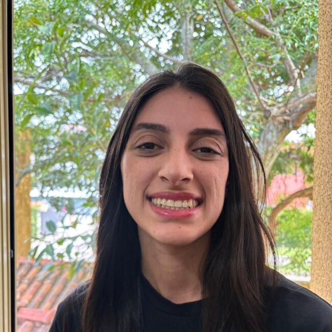 Babá em Curitiba: Yasmin