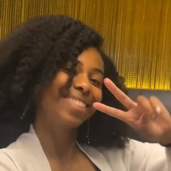 Babysitter in Nanterre: Taïna