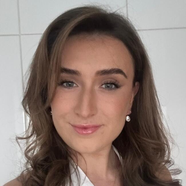 Babysitter in Sydney: Simone