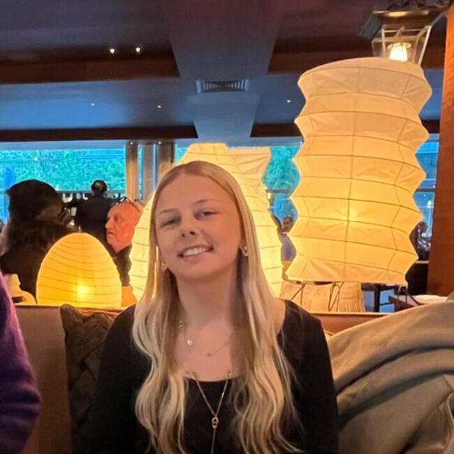 Babysitter in Bègles: Chloé