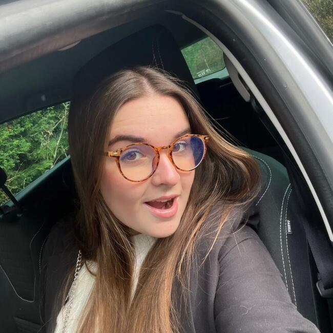 Babysitter in La Chapelle-sur-Erdre: Maria