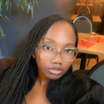 Babysitter in Doornik: Laetitia