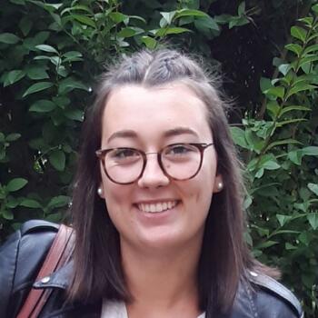 Baby-sitter in Clermont-Ferrand: Lucie