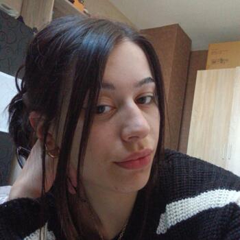 Babysitter Chaingy: Pauline