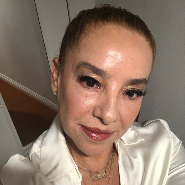 Babysitter in Milwaukee: Lorena