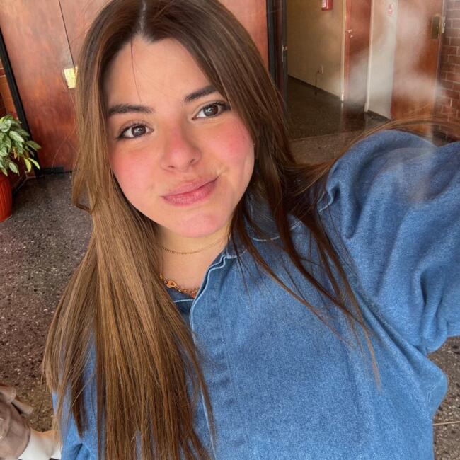 Babysitter in Montevideo: Maite