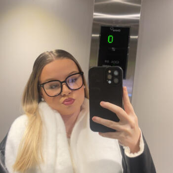 Babysitter in Châteaugiron: Kelly