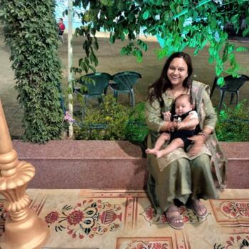 Babysitting job in Mumbai: babysitting job Tanu