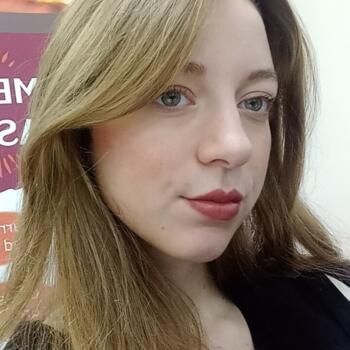 Babysitter in Swansea: Mariah