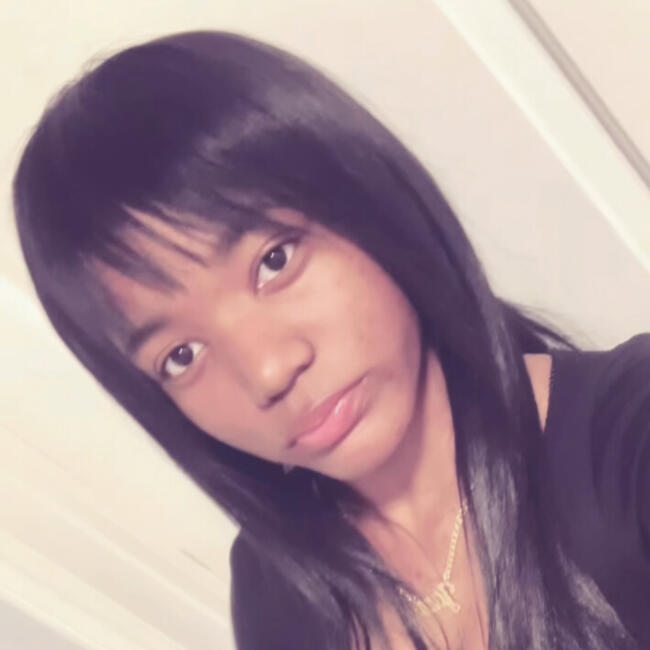 Babysitter in Oshawa: Jasmine