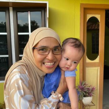 Babysitter Petaling Jaya: Nashrah