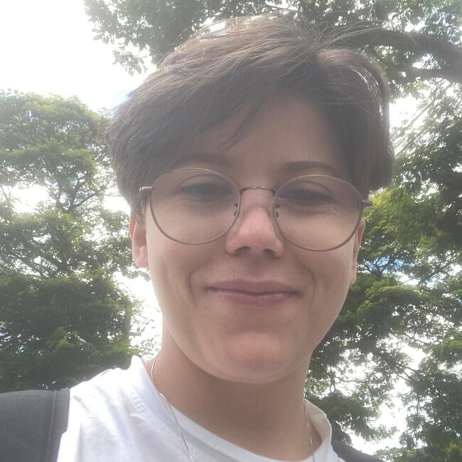 Babysitter in Maringá: Patricia