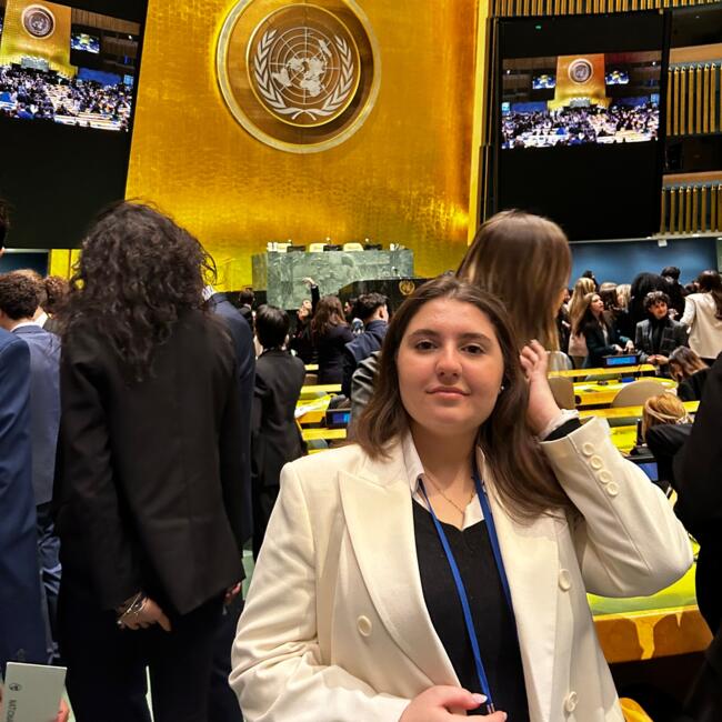 Babysitter a Castellammare di Stabia: Oriana