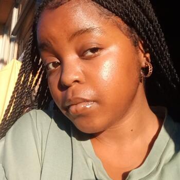 Babysitter in Germiston: Lethi