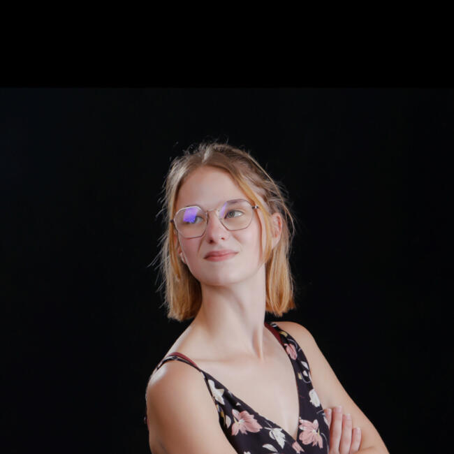 Babysitter in Montfort-le-Gesnois: Kirsten