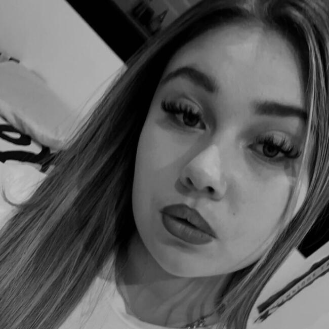 Babysitter in Leimbach: Lola