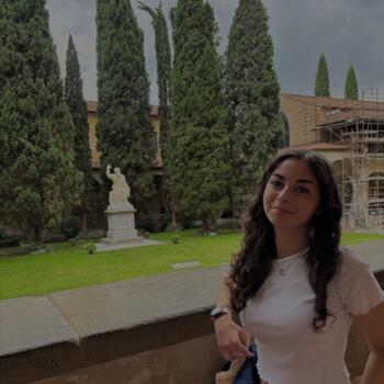 Babysitter Aci Catena: Helena