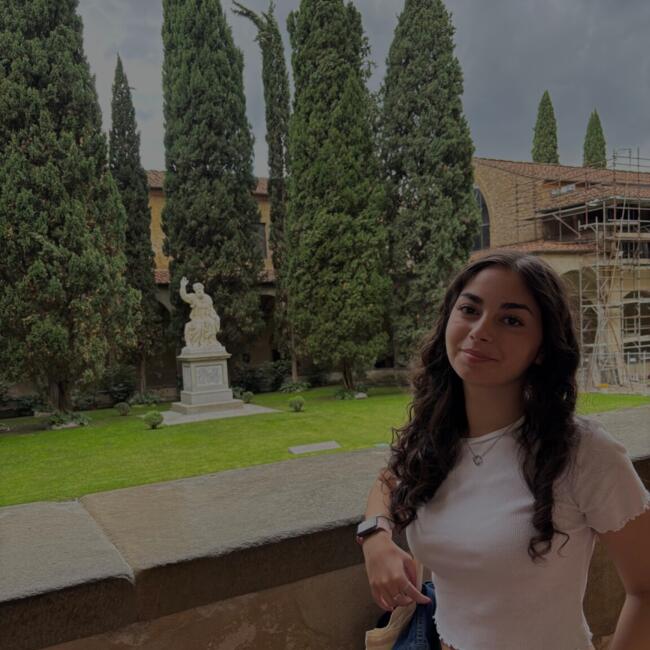 Babysitter in Aci Catena: Helena