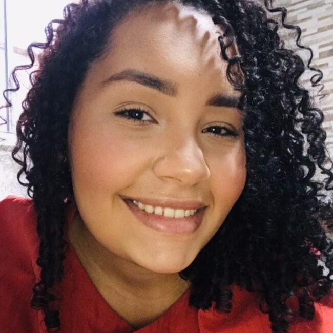 Emprego de babá em Teresópolis: Sarah