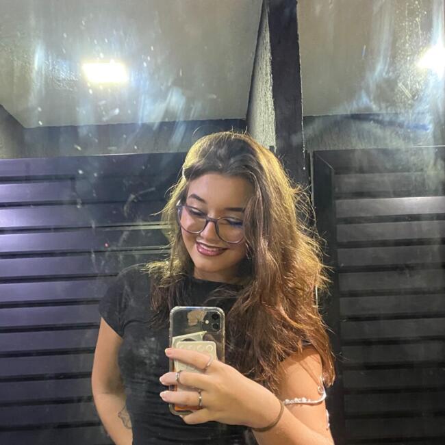 Babá em Niterói: Manuela