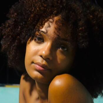 Babysitter in Salvador: Flávia