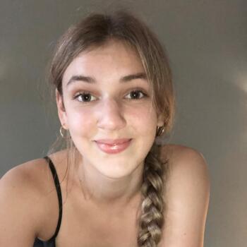 Babysitter in Shelby (Michigan): Anna