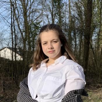 Niñera en Longwy: Lara