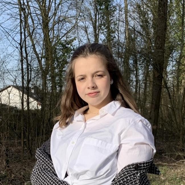 Babysitter in Longwy: Lara