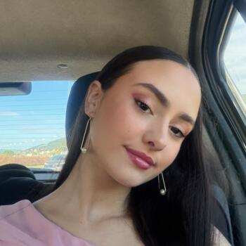 Babysitter Florianópolis: Yasmin