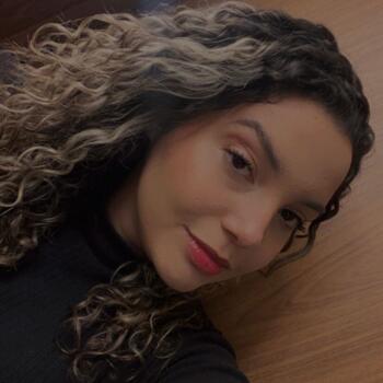 Babysitter in Goioerê: Anne Beatriz