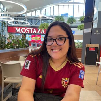 Niñera Montevideo: Fania