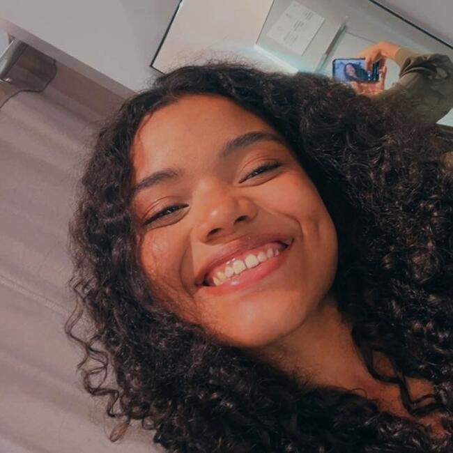 Babysitter in Recife: Giovanna Evelyn