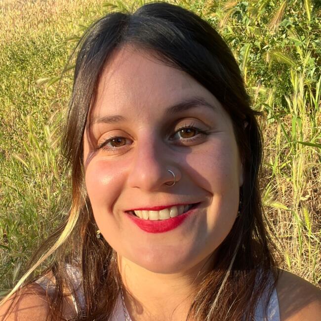Babysitter in Madrid: Camila Lucila Jazmín