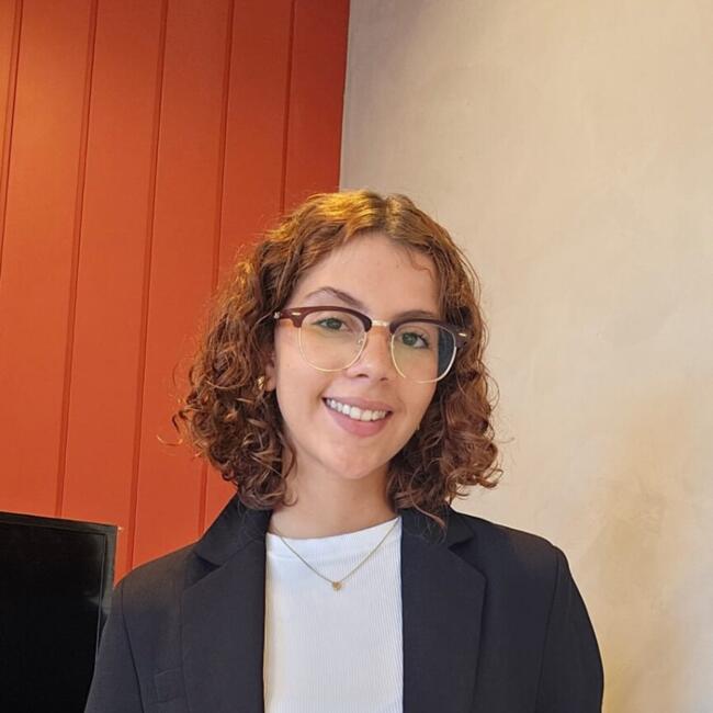 Babysitter in São Paulo: Sara