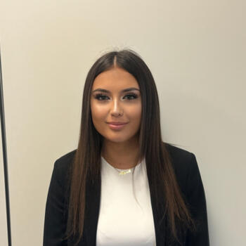 Babysitter in Enfield: Aliyah