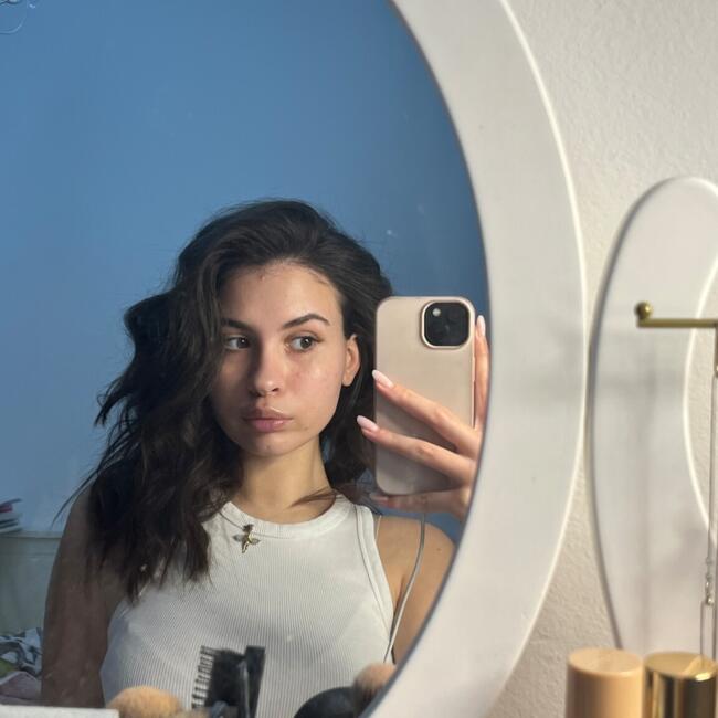 Babysitter in Novi Sad: Andjela