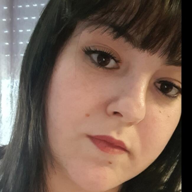 Babysitter in Issy-les-Moulineaux: Ouafae