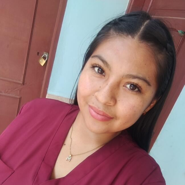 Babysitter in Santa Cruz: Diana