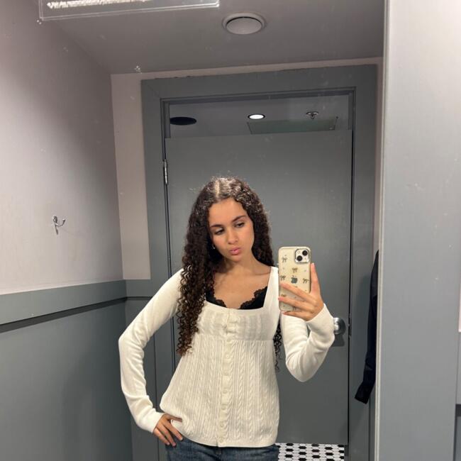 Babysitter in Conflans-Sainte-Honorine: Sarah