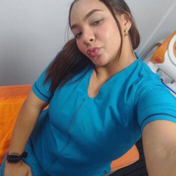 Babysitter in Caracas: Yorlay