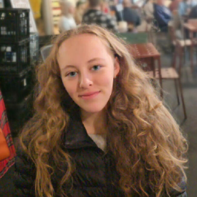 Babysitter in Adelaide: Rosie