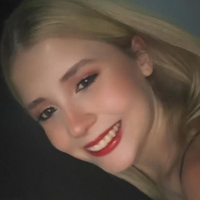 Babysitter in Rio Verde: Thays Lorrayne